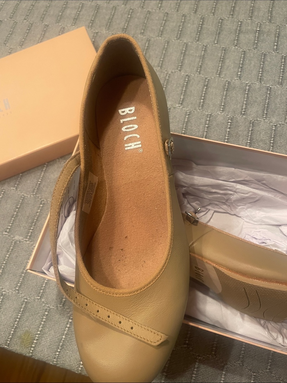 Bloch Tan Mary Jane Flats with Low Block Heel - Picture 6 of 9